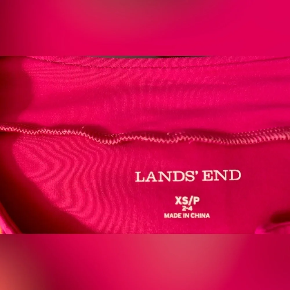 Lands' End women's XS 2-4 pink short sleeve v-neck rash guard swim shirt top